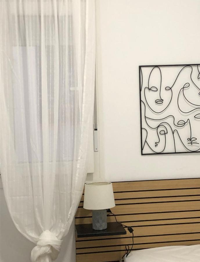 Appartamento 2 A 6 Pax Museos Y Ronda De Atocha Madrid Esterno foto