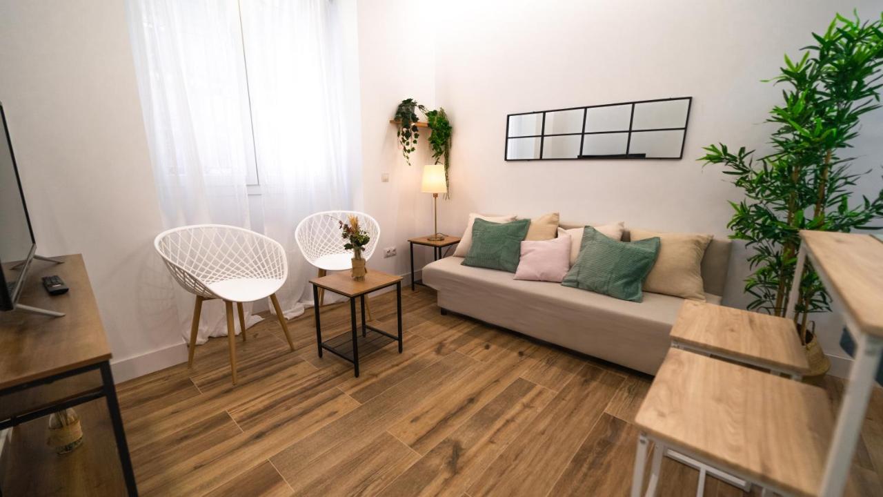 Appartamento 2 A 6 Pax Museos Y Ronda De Atocha Madrid Esterno foto
